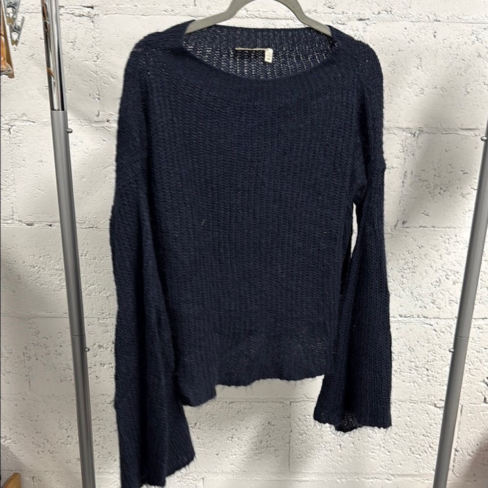 Women's Navy Sweater Long Bell Sleeve Cute Sweater RD Style Size Small Like New